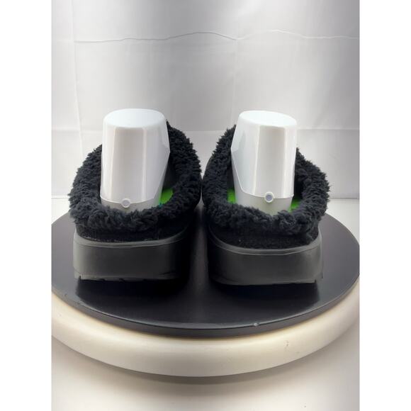 Sandals_&_Flip_Flops